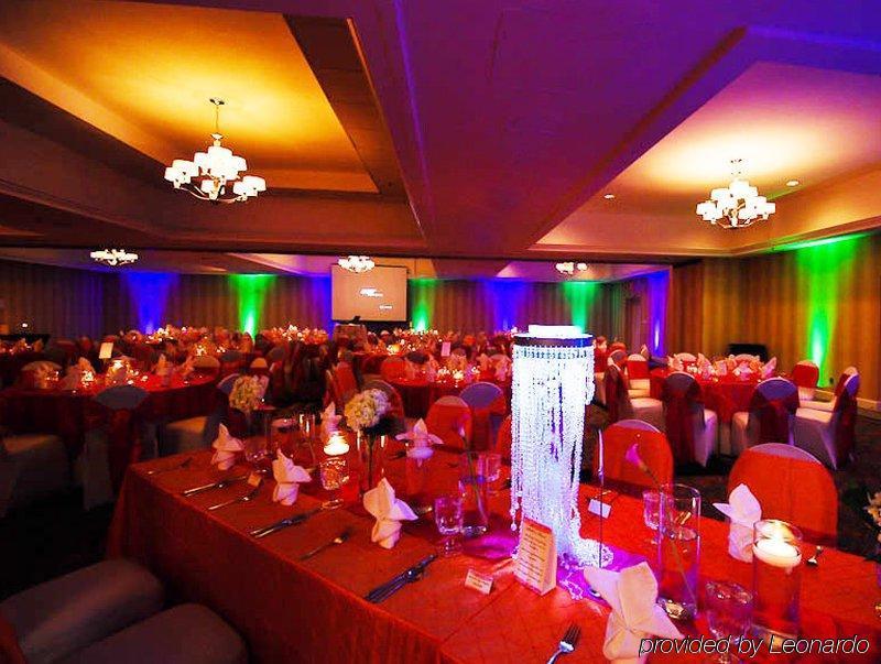 Doubletree By Hilton Hotel Raleigh - Brownstone - University 外观 照片
